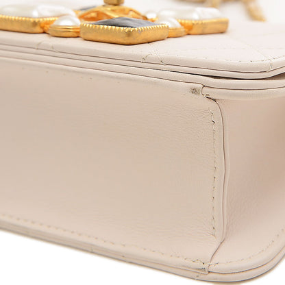 ミニ マトラッセ チェーンショルダー バッグ ビジュー レザー ホワイト ショルダーバッグ