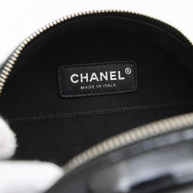 ラウンド アズアース チェーンショルダーバッグ パテントレザー ブラック A91946 ショルダーバッグ