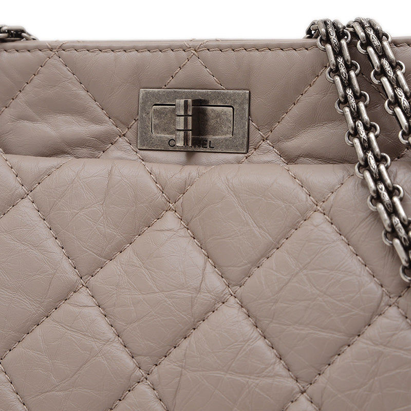 2.55 ラージ チェーンショルダーバッグ ヴィンテージカーフ グレー シルバー金具 ショルダーバッグ