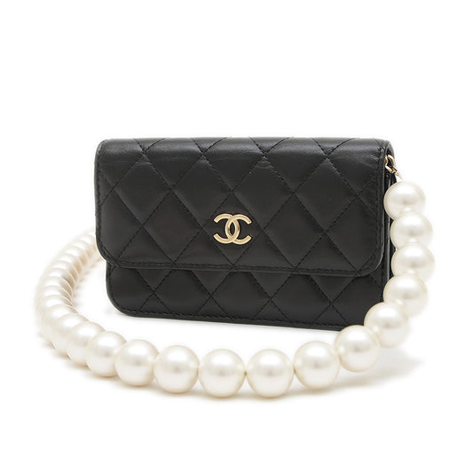 ラムスキン パール チェーンウォレット ブラック AP1839 長財布