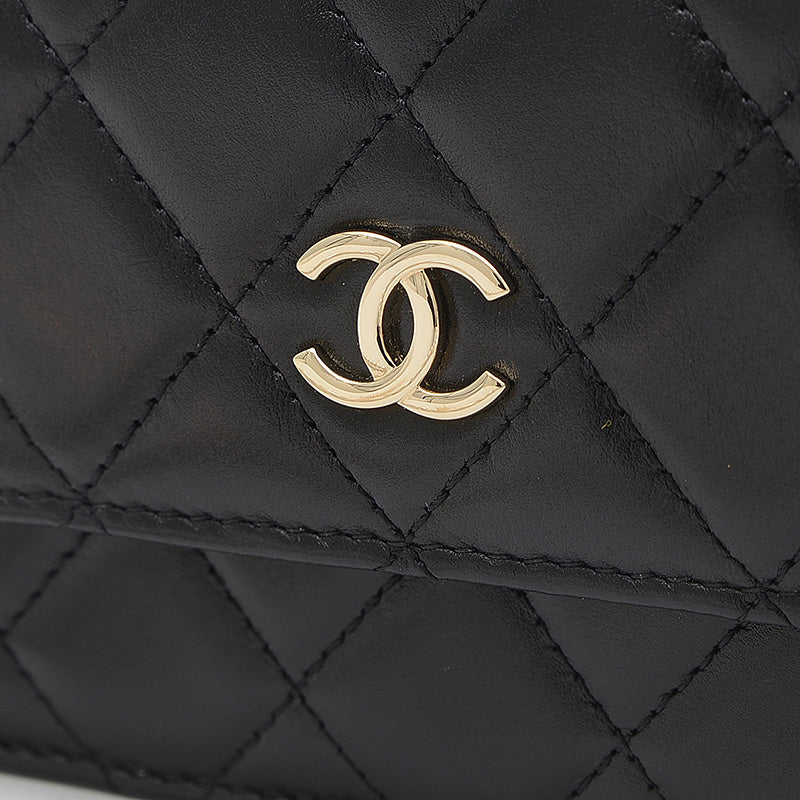 ラムスキン パール チェーンウォレット ブラック AP1839 長財布