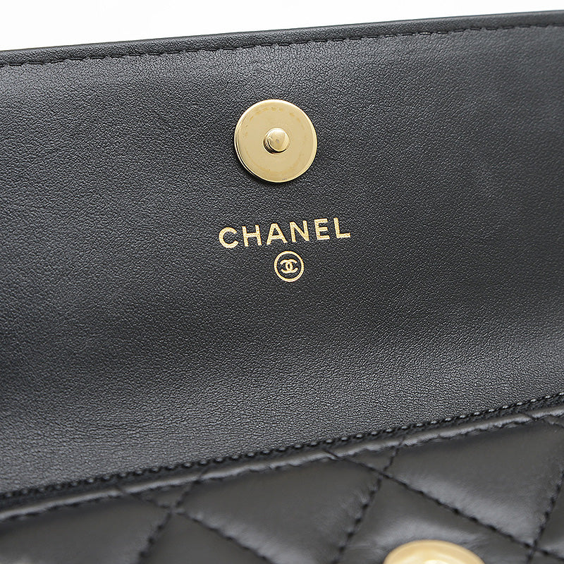 ラムスキン パール チェーンウォレット ブラック AP1839 長財布