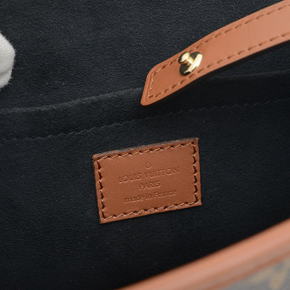 モノグラムリバース ドーフィーヌ バックパック リュック M45142 ショルダーバッグ