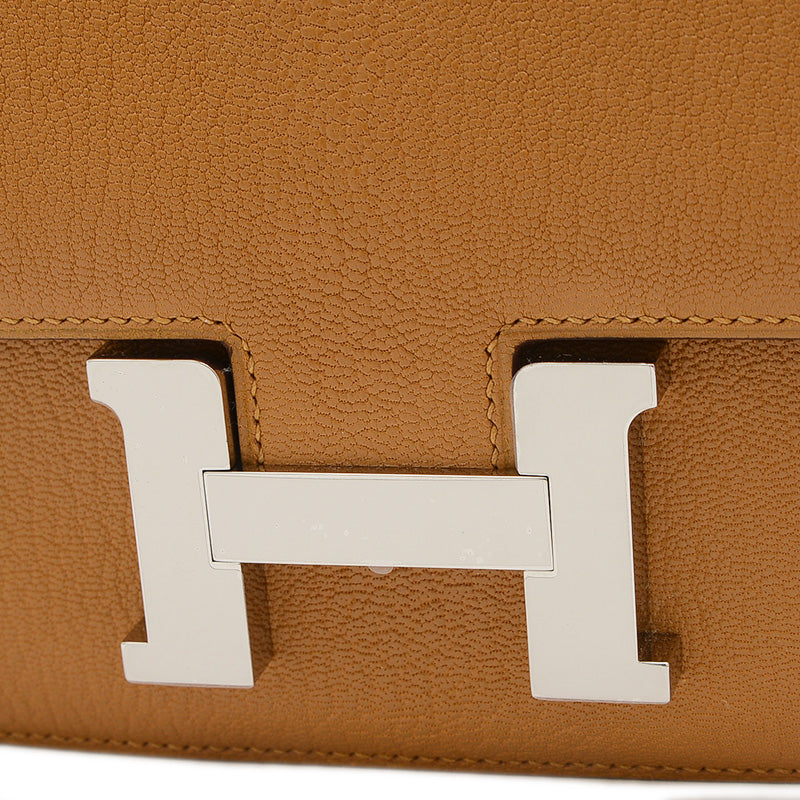 コンスタンス ミニ 18 ミロワール ヴェルソ シェーブル セサミ シルバー金具 W刻印 ショルダーバッグ