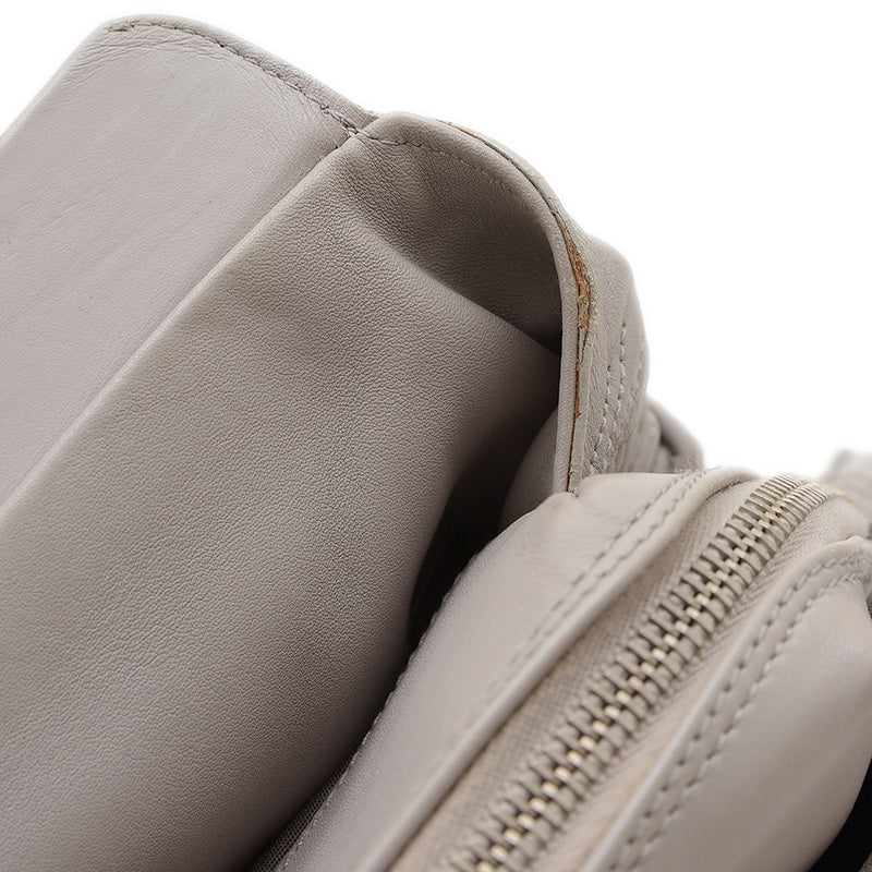 カレーニナ ハンドバッグ レザー グレー ハンドバッグ