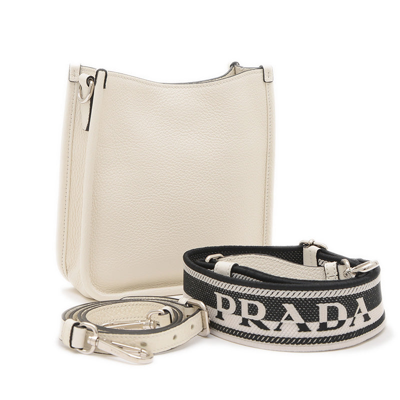 ショルダーバッグ ヴィッテロダイノレザー ホワイト 1BH191 ショルダーバッグ