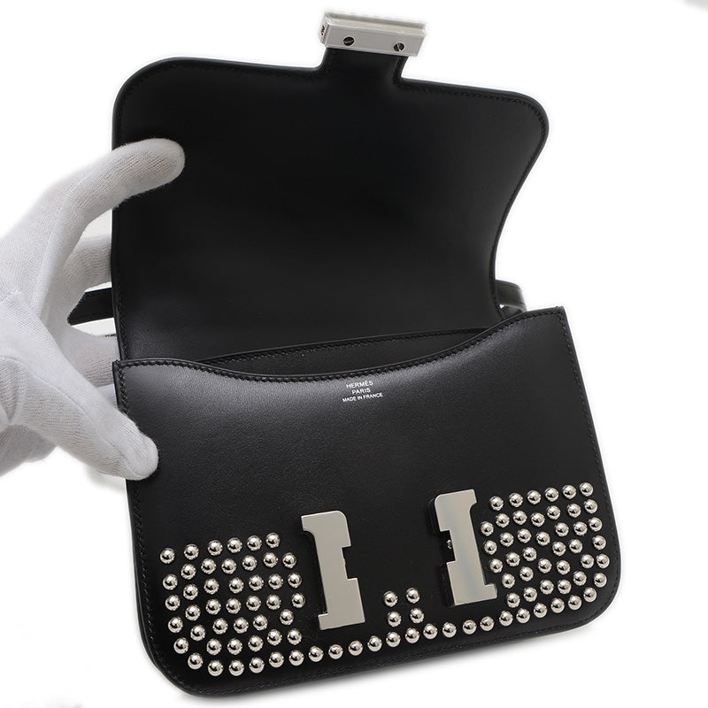 コンスタンス ミニ 18 クルーテ ミロワール ボックスカーフ ブラック シルバー金具 ショルダーバッグ