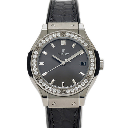 クラシックフュージョン チタニウム ダイヤベゼル レディース 581.NX.7071.LR.1104 腕時計