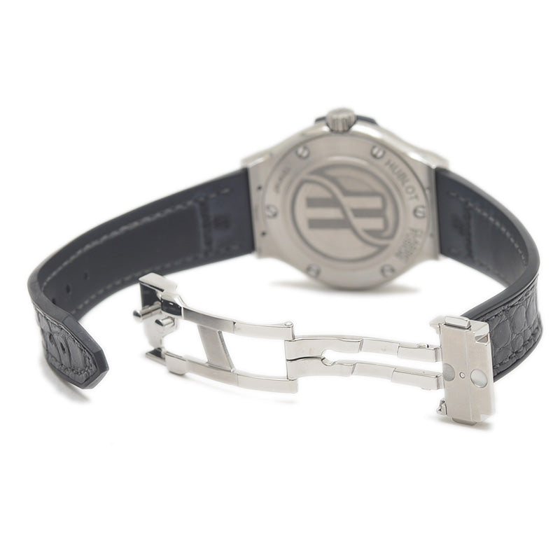 クラシックフュージョン チタニウム ダイヤベゼル レディース 581.NX.7071.LR.1104 腕時計