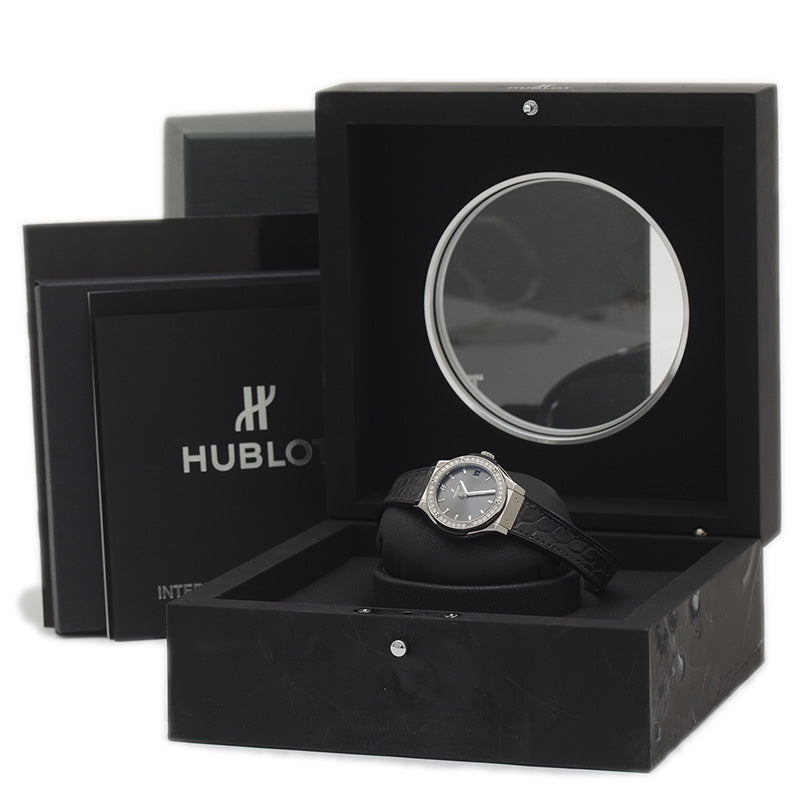 クラシックフュージョン チタニウム ダイヤベゼル レディース 581.NX.7071.LR.1104 腕時計