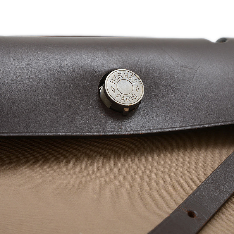 エールバッグジップ PM トワルオフィシエ/カーフ ベージュ/ブラウン T刻印 ショルダーバッグ