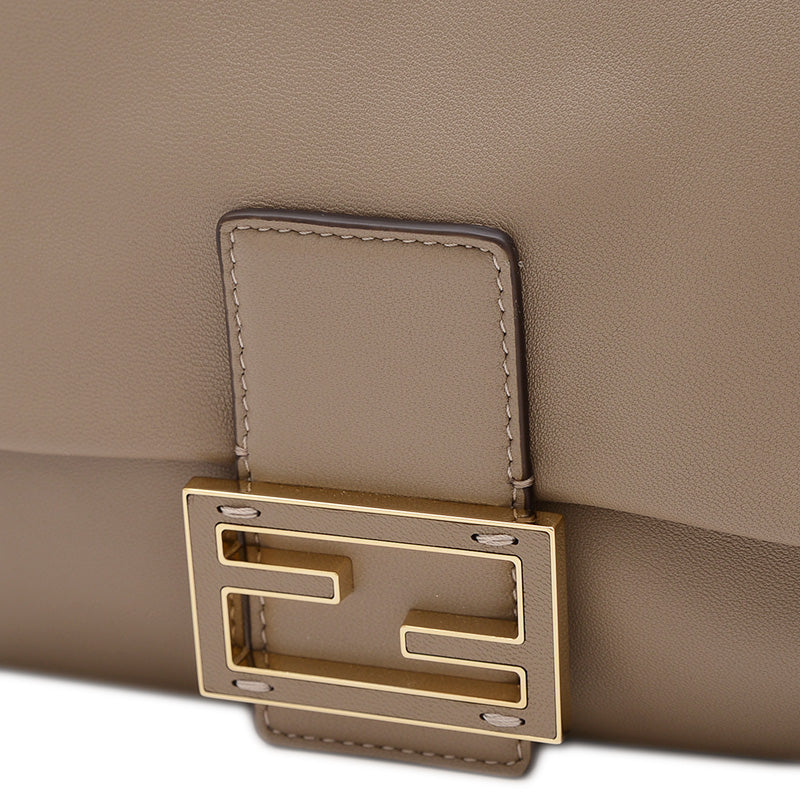 マンマ バゲット ミディアム　2WAYバッグ レザー ベージュ 8BR833 ショルダーバッグ