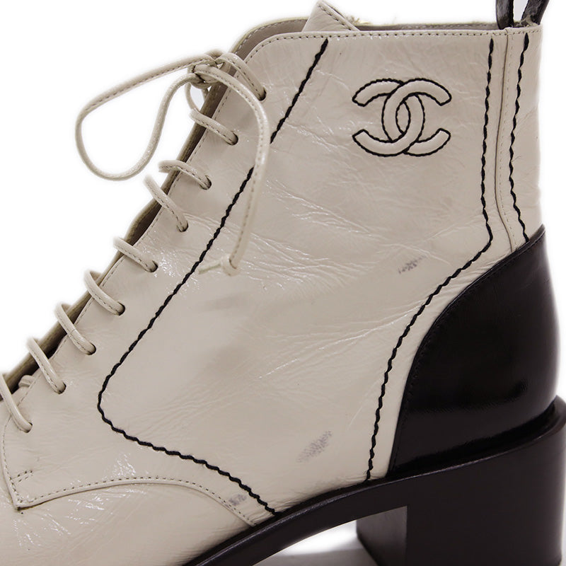 ショートブーツ ココマーク パテントレザー アイボリー/ブラック #36.5 G34643 ブーツ