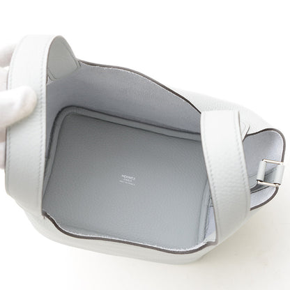 ピコタンロック PM 18 トリヨン ブルーペール シルバー金具 W刻印 ハンドバッグ