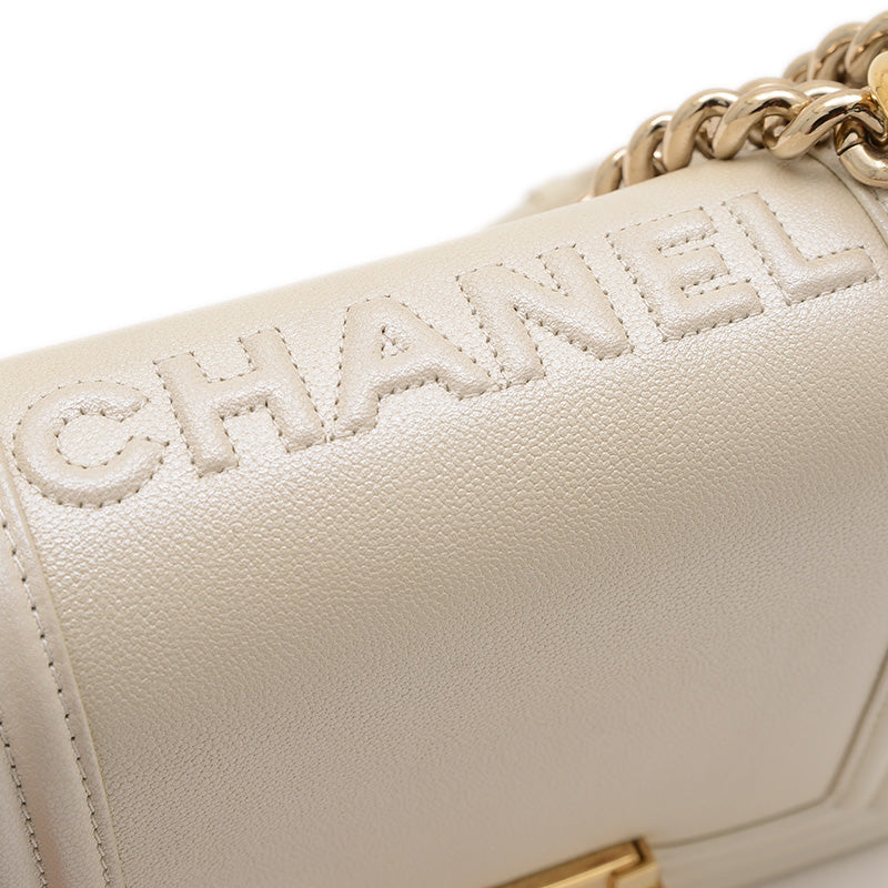 ボーイシャネル チェーンショルダー カーフ パールホワイト ゴールド金具 AS3018 ショルダーバッグ