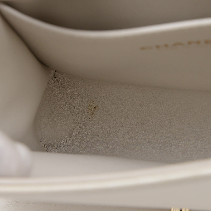 ボーイシャネル チェーンショルダー カーフ パールホワイト ゴールド金具 AS3018 ショルダーバッグ