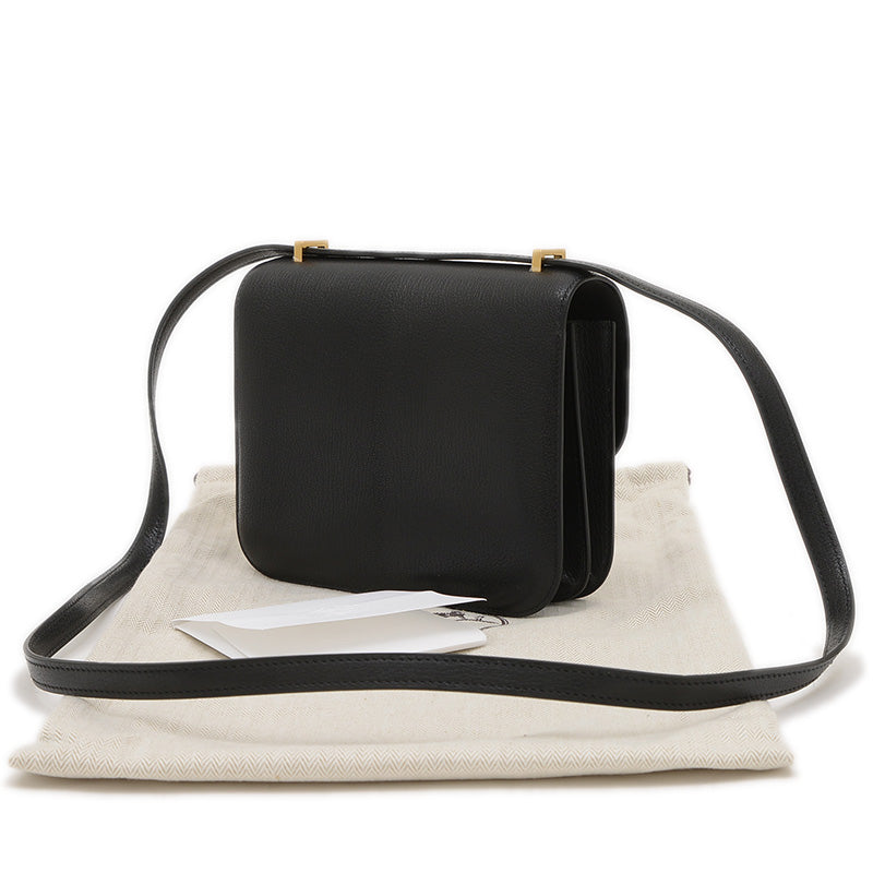 コンスタンス ミニ 18 ミロワール シェーブル ブラック ゴールド金具 W刻印 ショルダーバッグ