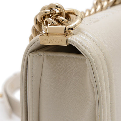ボーイシャネル チェーンショルダー カーフ パールホワイト ゴールド金具 AS3018 ショルダーバッグ