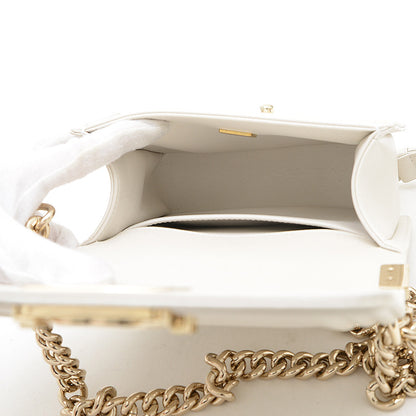 ボーイシャネル チェーンショルダー カーフ パールホワイト ゴールド金具 AS3018 ショルダーバッグ