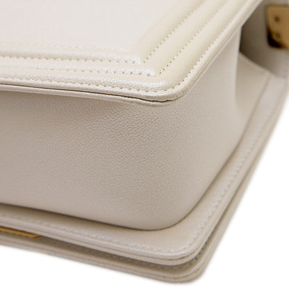 ボーイシャネル チェーンショルダー カーフ パールホワイト ゴールド金具 AS3018 ショルダーバッグ