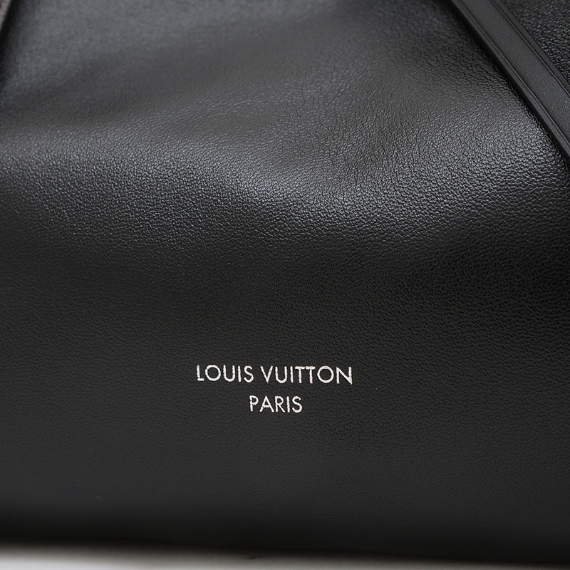 キャリーオール カーゴ バイブ PM ショルダーバッグ ラムレザー ブラック M24861 ショルダーバッグ