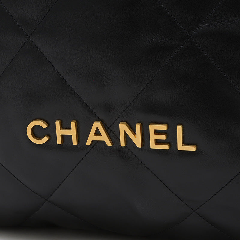 シャネル22 ラージ バックパック レザー ブラック ゴールド金具 AS3313 リュック・デイパック