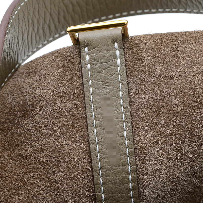 ピコタンロック MM 22 エトゥープ ゴールド金具 W刻印 ハンドバッグ