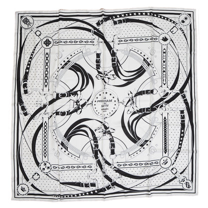 カレ140 ダブルフェイス 朝の散歩 バンダナ シルク ホワイト/ブラック/キュイール スカーフ