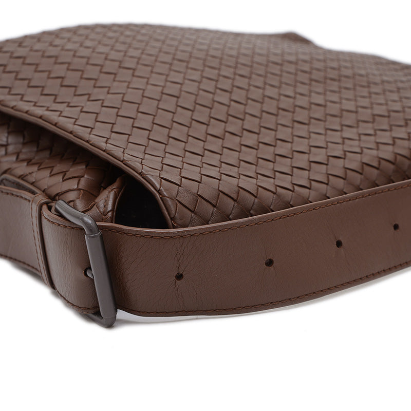 イントレチャート ショルダーバッグ レザー ブラウン メンズ ショルダーバッグ