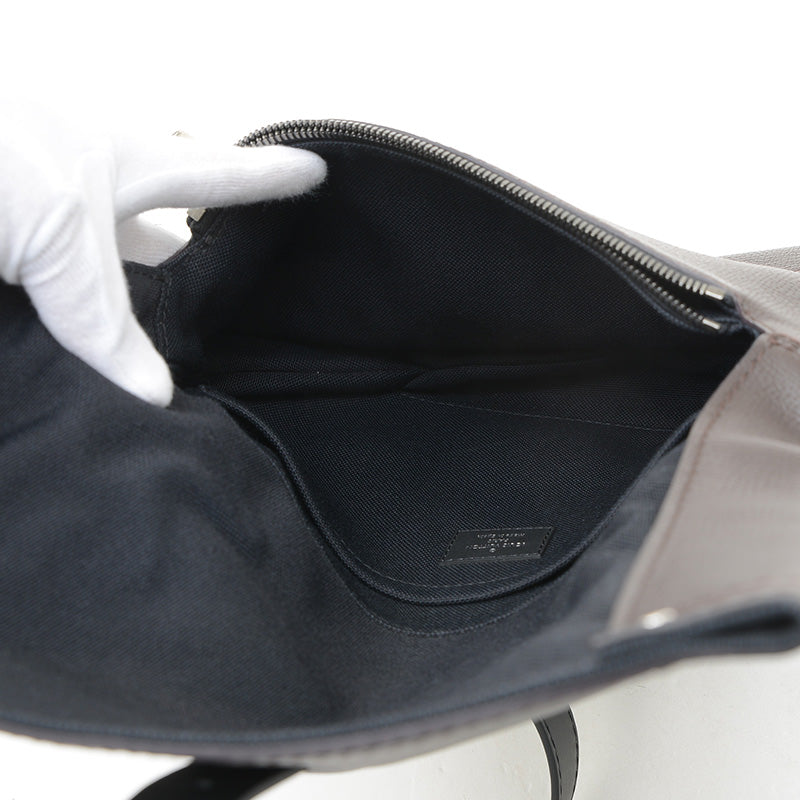 ユタ キャニオンメッセンジャー PM ショルダーバッグ レザー ブラウン M54963 ショルダーバッグ