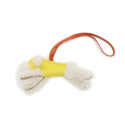 バディ バッグチャーム アニューミロ/ムートン ライム/コーネリアン/エクリュ U刻印 バッグチャーム