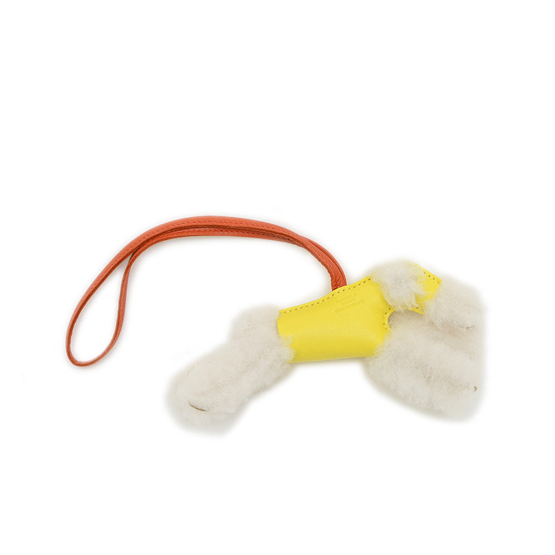 バディ バッグチャーム アニューミロ/ムートン ライム/コーネリアン/エクリュ U刻印 バッグチャーム