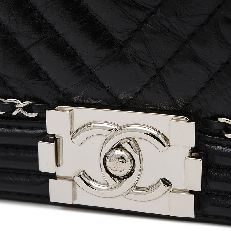 ボーイシャネル チェーンショルダー チェーンアラウンド レザー ブラック ショルダーバッグ