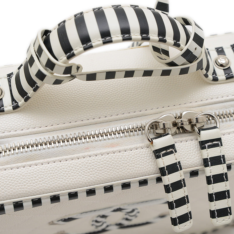 CCフィリグリー バニティ 2WAYバッグ キャビアスキン ホワイト/ブラック A93343 ショルダーバッグ