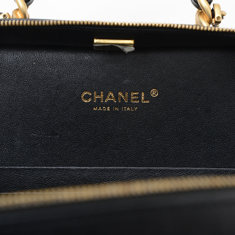 マトラッセ バニティ チェーンショルダー ラムスキン ブラック ゴールド金具 AS3319 ショルダーバッグ