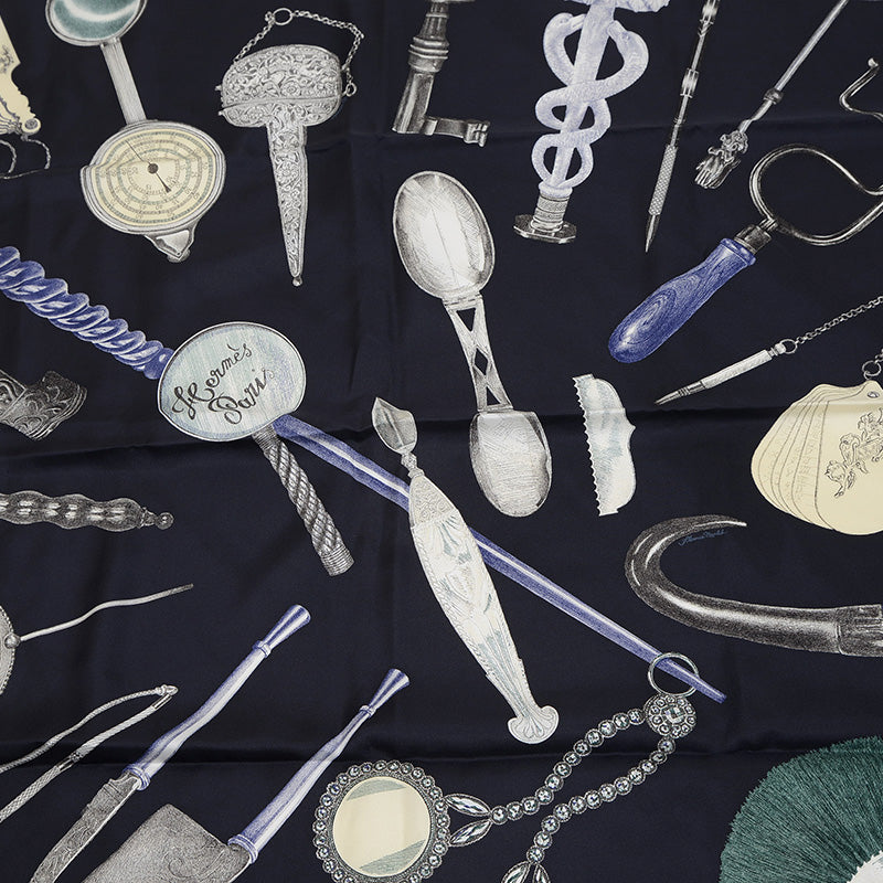 カレ90 いつも一緒 キャバン/アントラシット シルク スカーフ