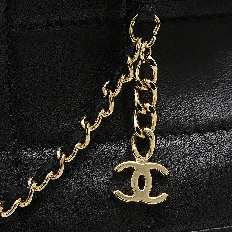 チョコバー チェーンショルダー ラムスキン ブラック ゴールド金具 ショルダーバッグ