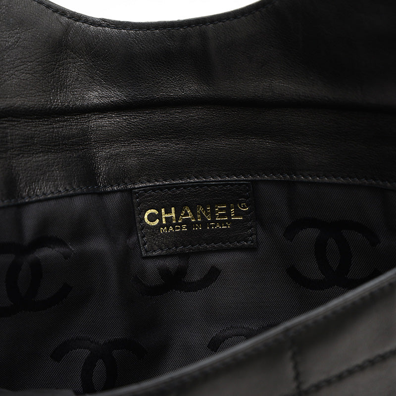 チョコバー チェーンショルダー ラムスキン ブラック ゴールド金具 ショルダーバッグ