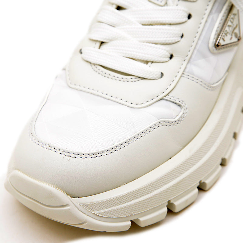 Prax 01 Re-Nylon ナイロン ホワイト 1E620N レディース 36.5サイズ スニーカー