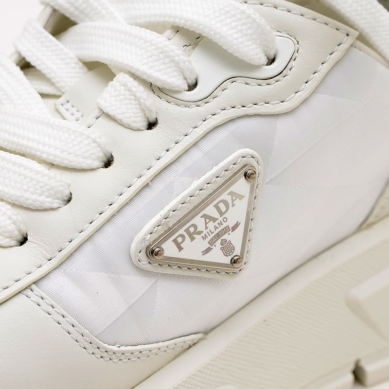 Prax 01 Re-Nylon ナイロン ホワイト 1E620N レディース 36.5サイズ スニーカー