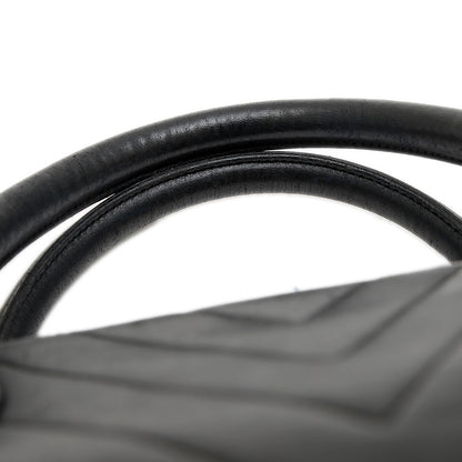 シェブロン 2WAYバッグ ラムスキン ブラック ハンドバッグ