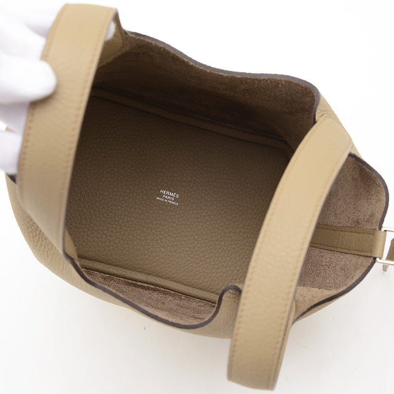 ピコタンロック PM 18 ベージュマルファ トリヨン シルバー金具 W刻印 ハンドバッグ