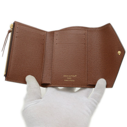 モノグラム ポルトフォイユヴィクトリーヌ　三つ折り財布　M62472 三つ折り財布